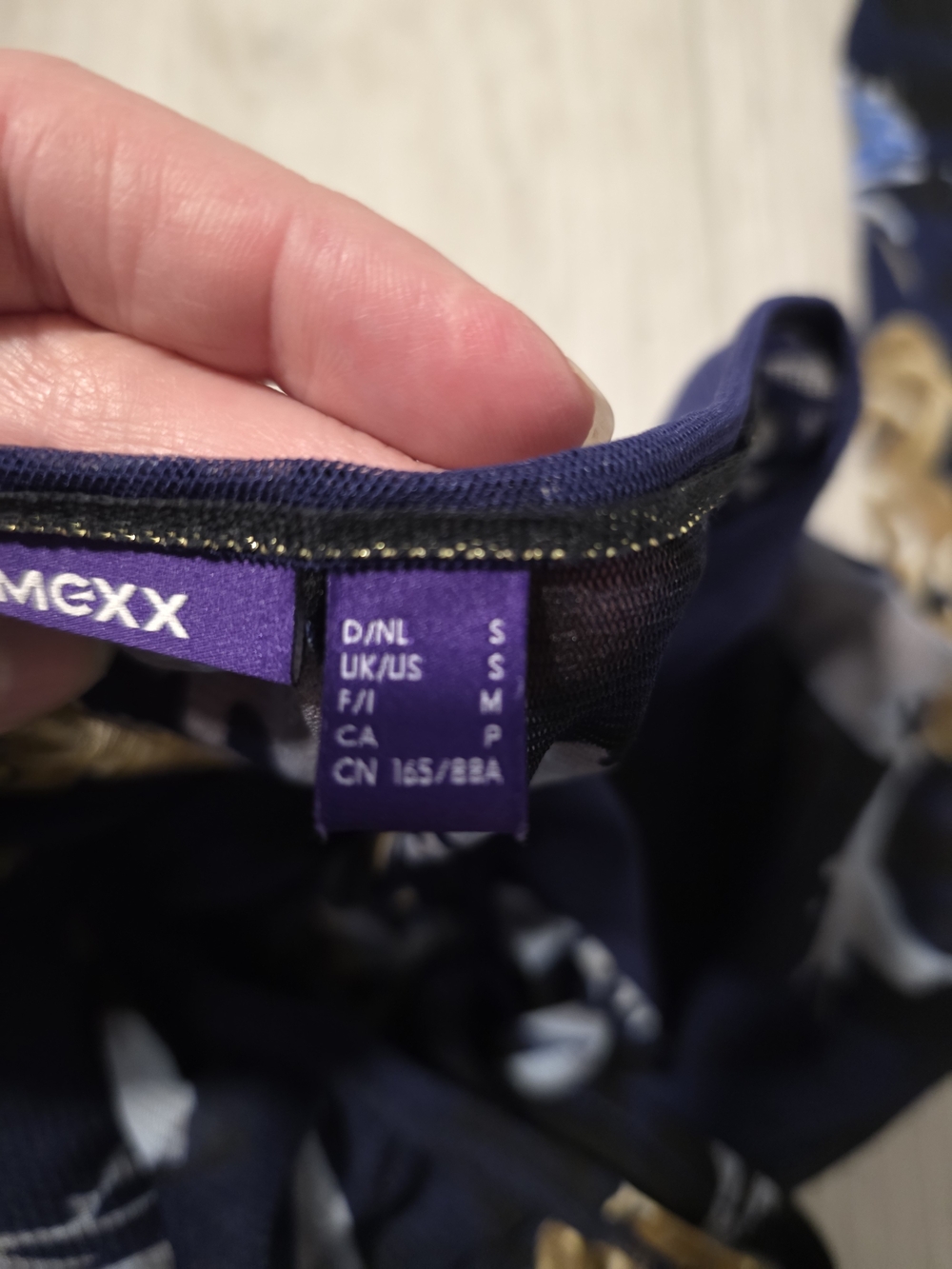 MEXX Women’s Navy Floral Sheer Mesh Blouse Size S - Picture 11 of 11